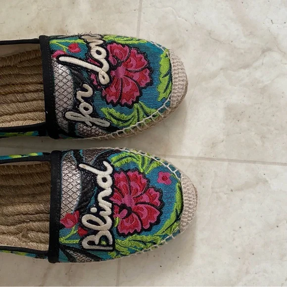 Gucci Canvas Floral Embroidered Blind For Love Espadrilles Flats Size 37.5/7.5 - Picture 5 of 12